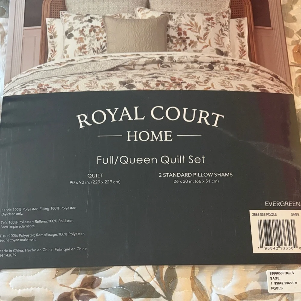 Evergreen 3-Pieces Sage Polyester Full/Queen Quilt Set. NEW